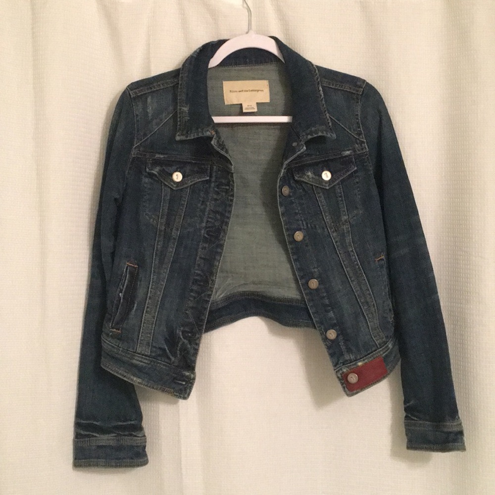 Dark blue cropped denim jacket size S